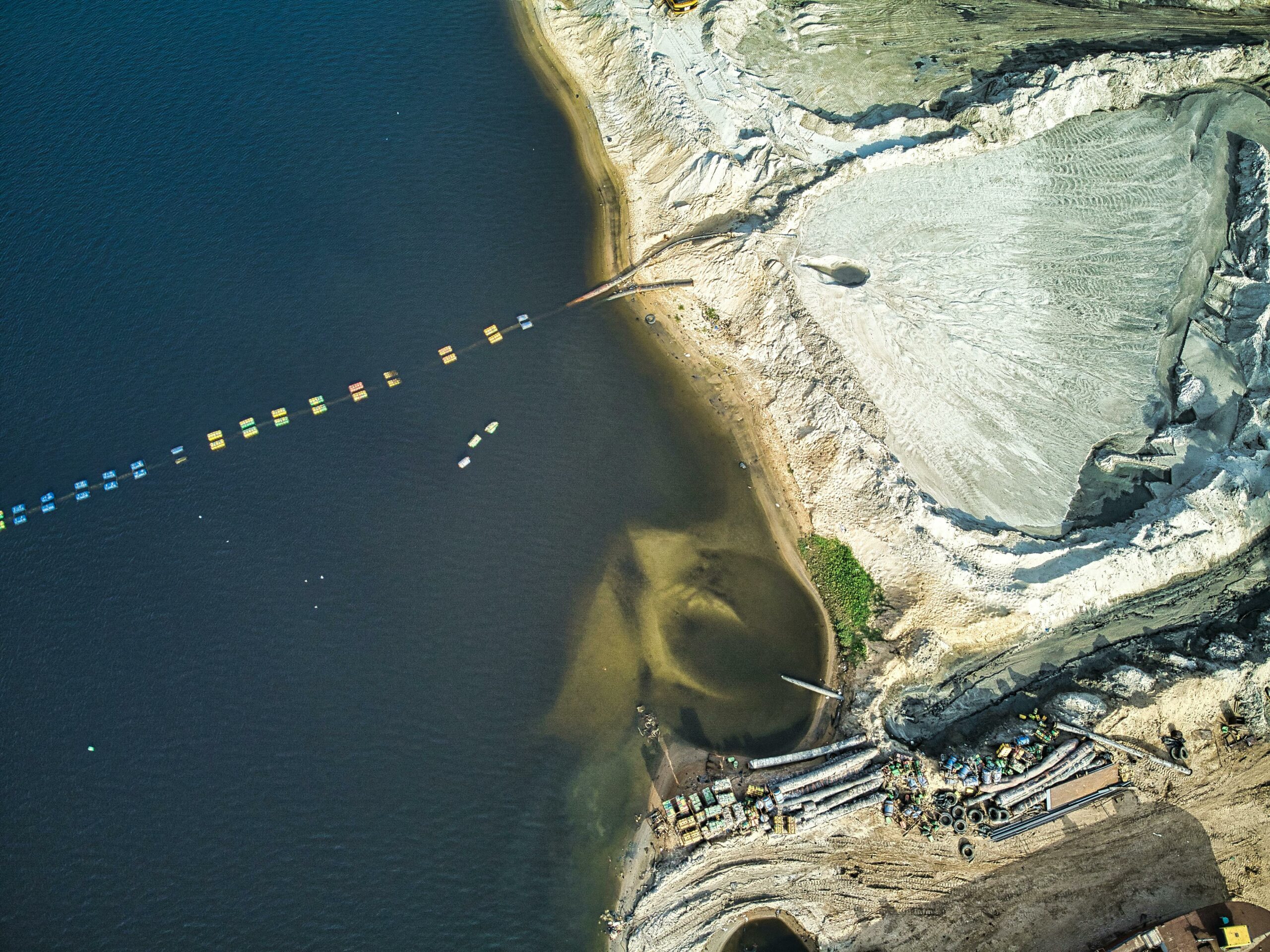 Stunning aerial photo capturing the unique coastal landscape of Abidjan, Côte d'Ivoire.